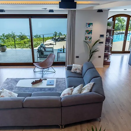 Marone Villa *