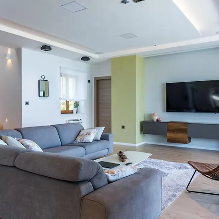 Marone Villa *